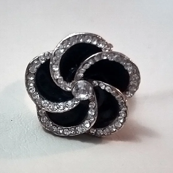 Ring Size 7 - Picture 1 of 2